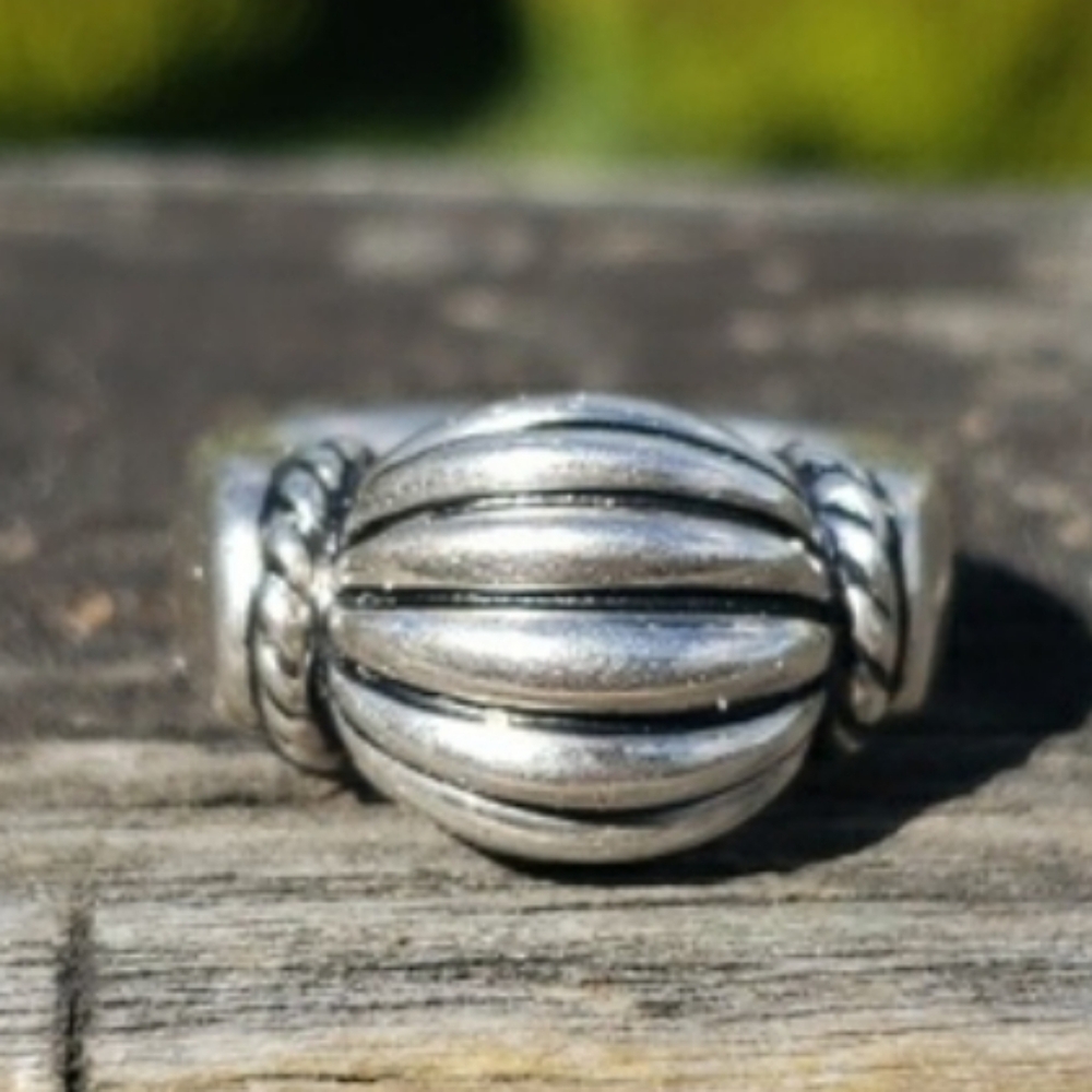 Vintage Joseph Esposito Handcrafted Sterling Silver Ring Sz 7 12 grams